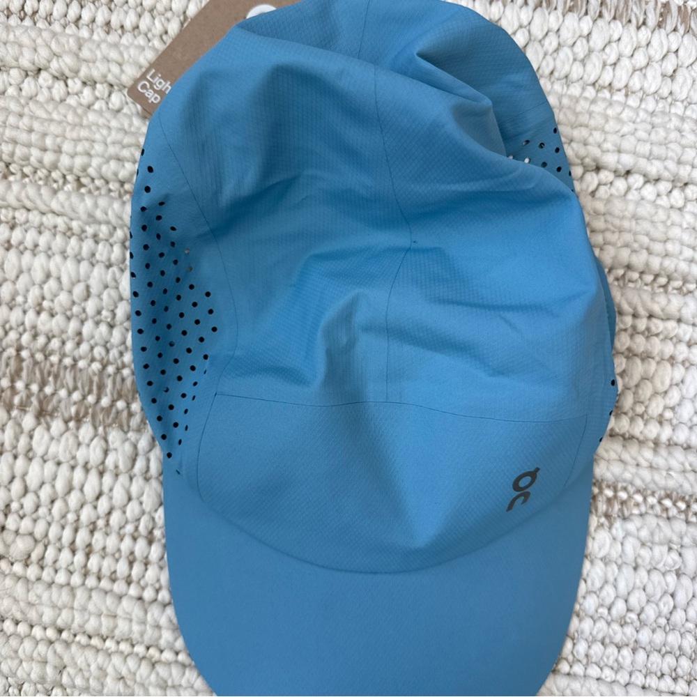 On Cloud Running Lightweight Performance Cap Hat … - image 8